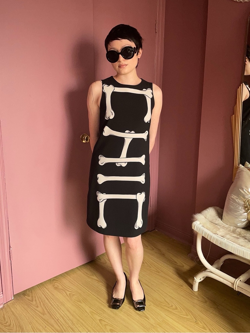 Moschino No Bones About It “CHIC” Black Shift Dress Size 38